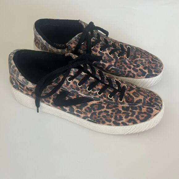 Tretorn Nylite Women's 10 Canvas Leopard Print Lace Up Sneaker - Picture 2 of 9